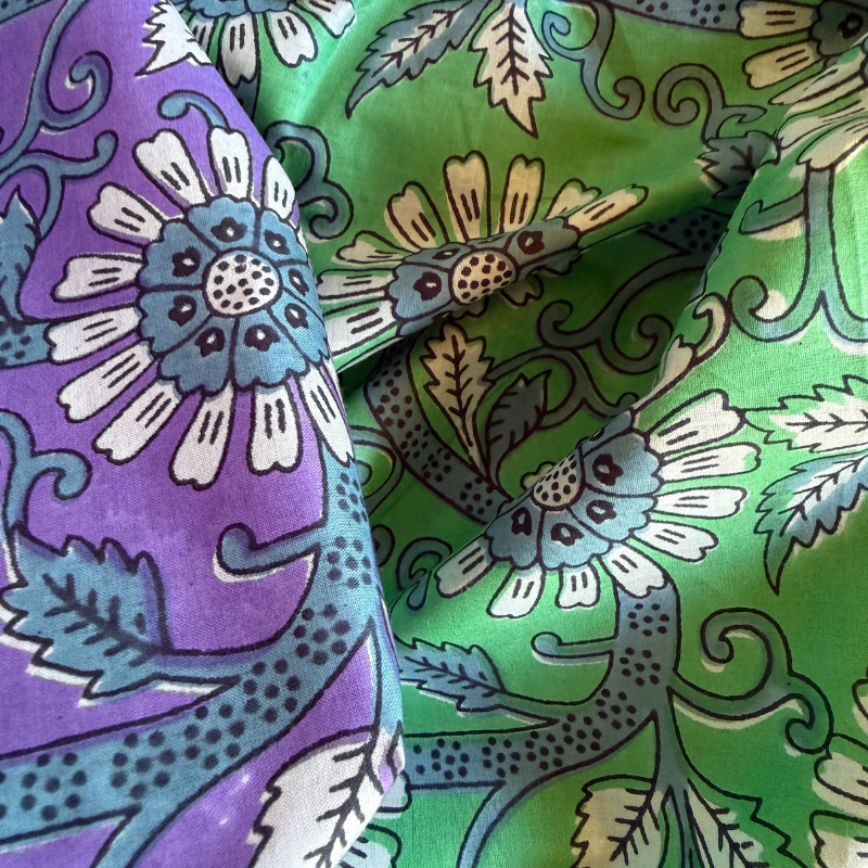 Daisy Scroll Sage Green