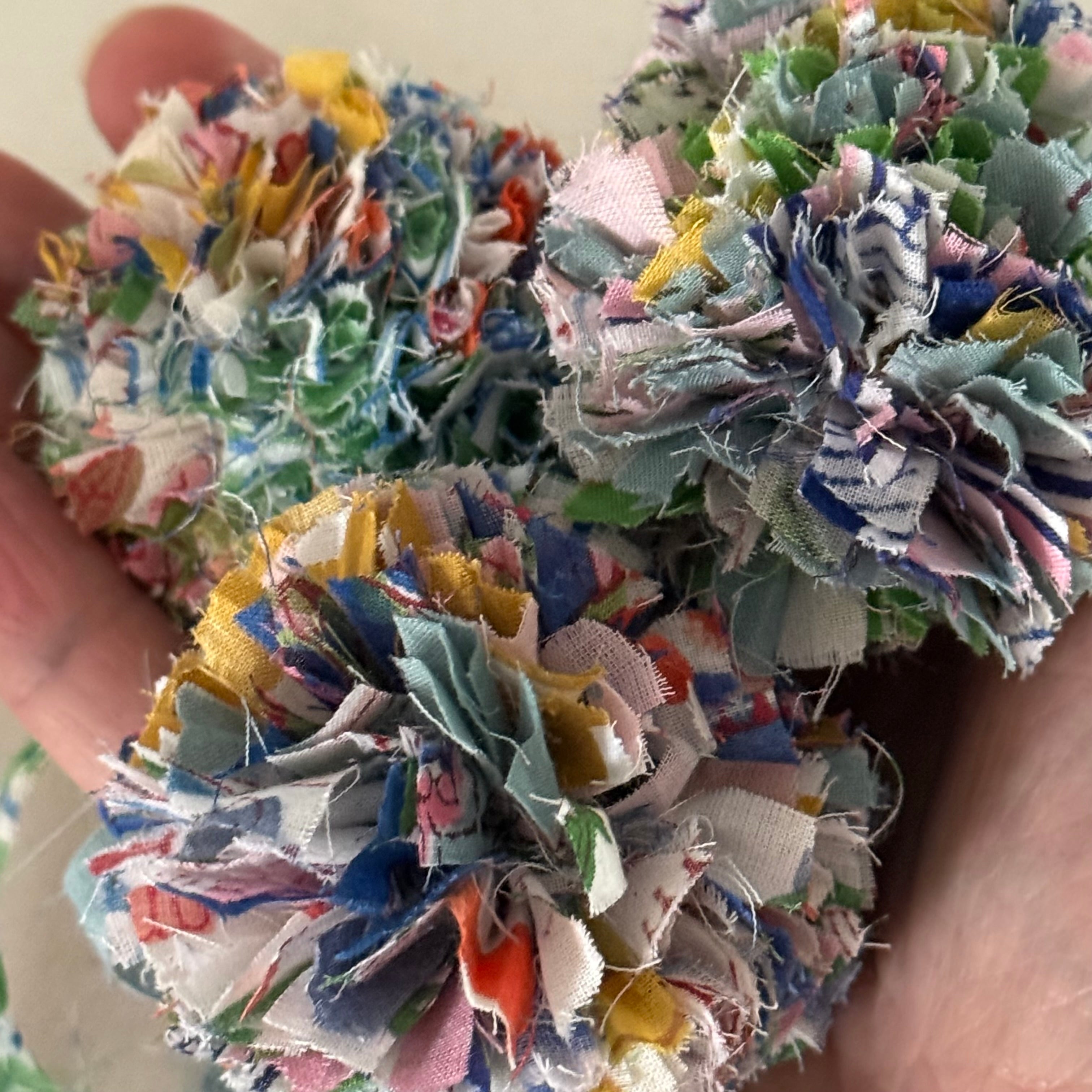 Pom Pom Maker