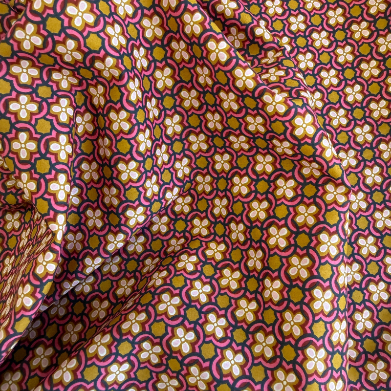 Floral Rebellion Daisy Link B